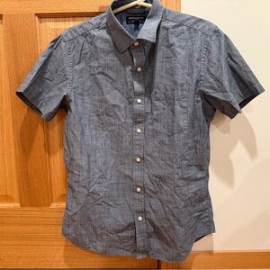 Banana Republic Blue Gray Short Sleeve Shirt